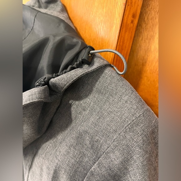 Eddie Bauer Women’s  Weatheredge Gray Coat - Picture 8 of 9